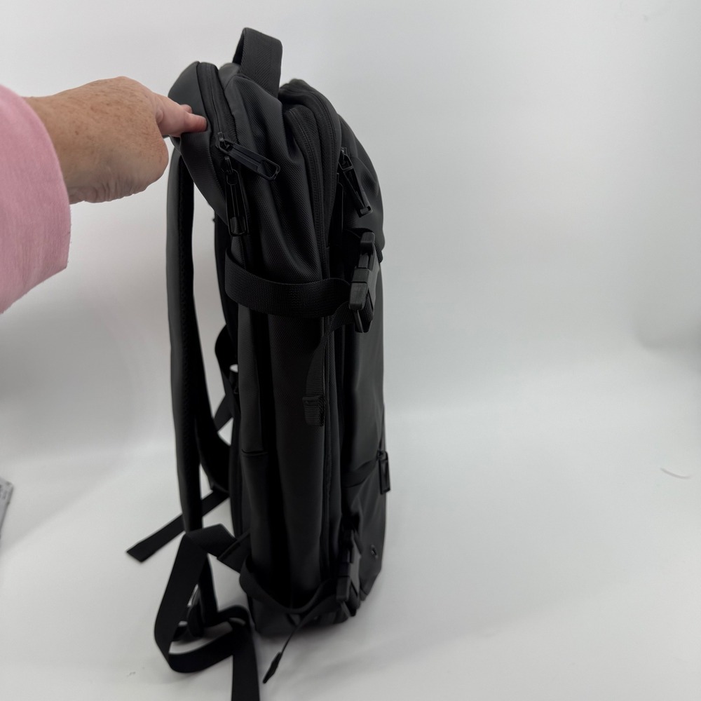 Vacuum Seal Backpack Travel Expandable TSA Lock Compression System with Pump NEW - Picture 2 of 16